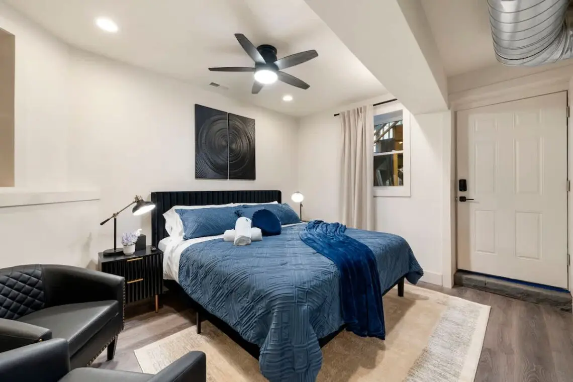 12842fc7 338b 4c WoViT