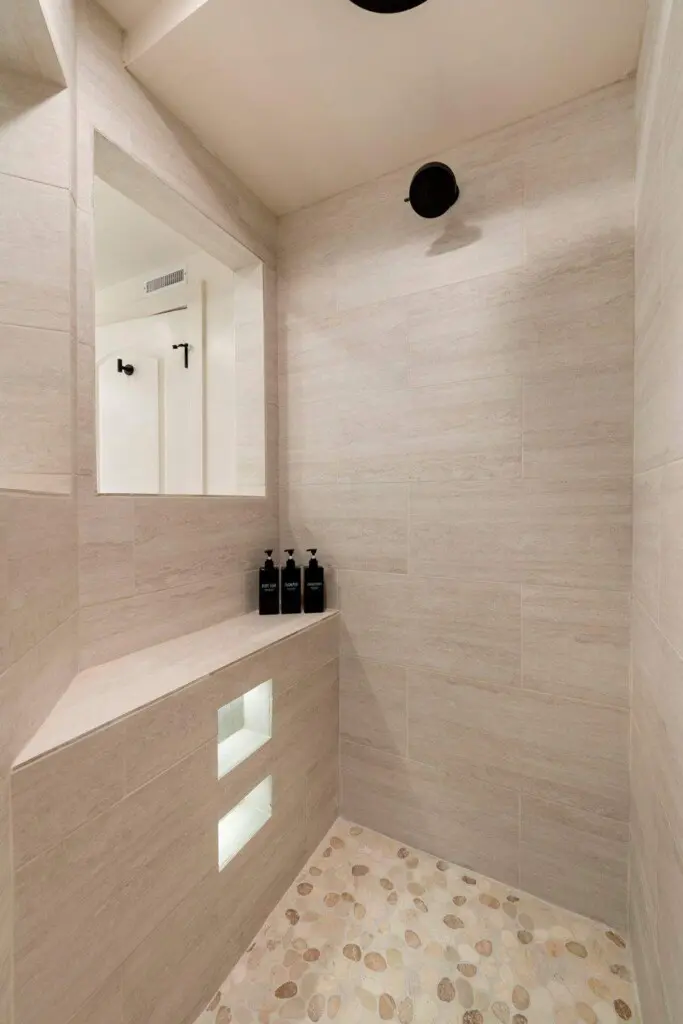 3a6d8cf6 ba1b 4d TIvks