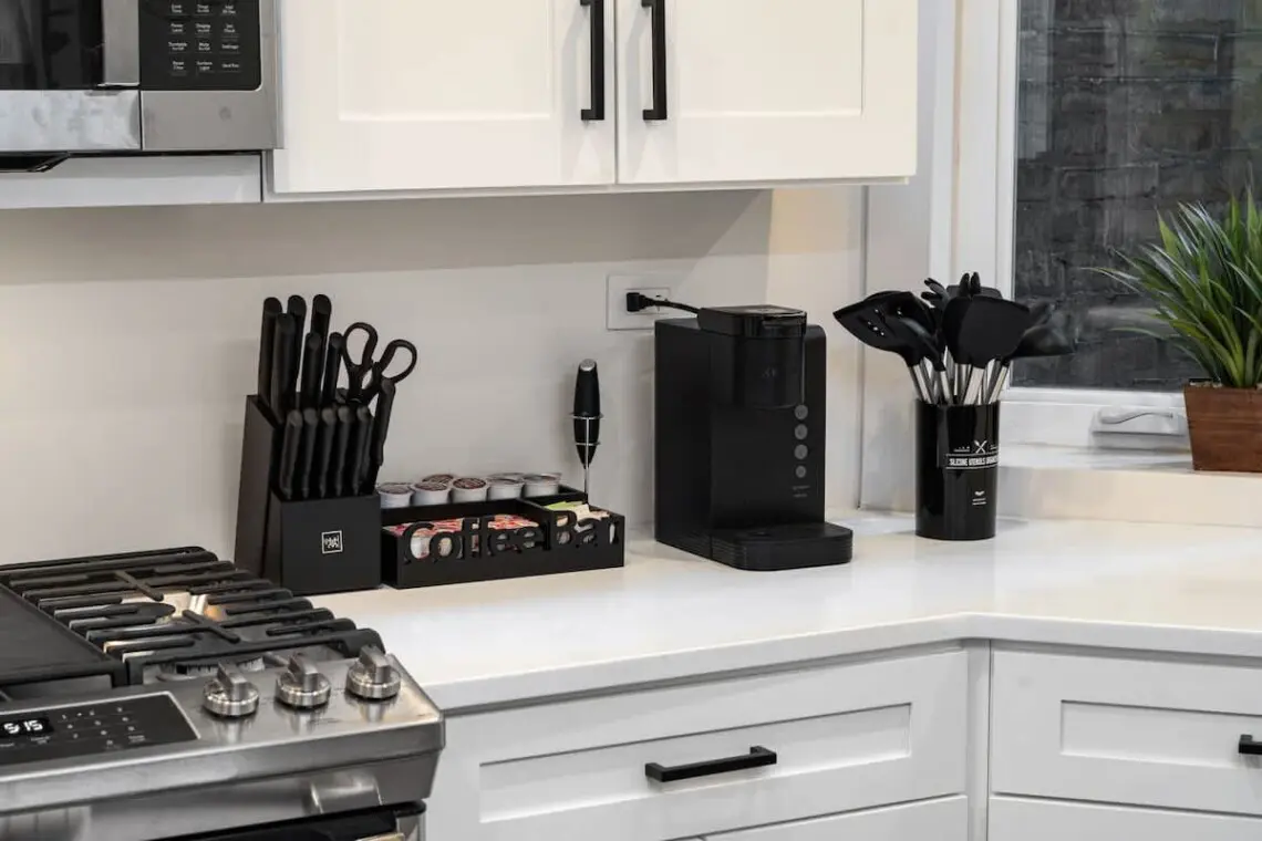 3d4bb5d8 e774 41 ya5uE