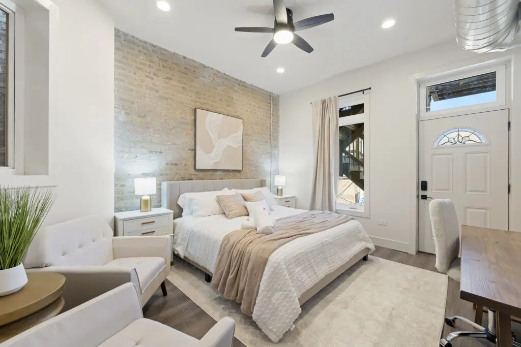 42 print 1543 n claremont ave (1)