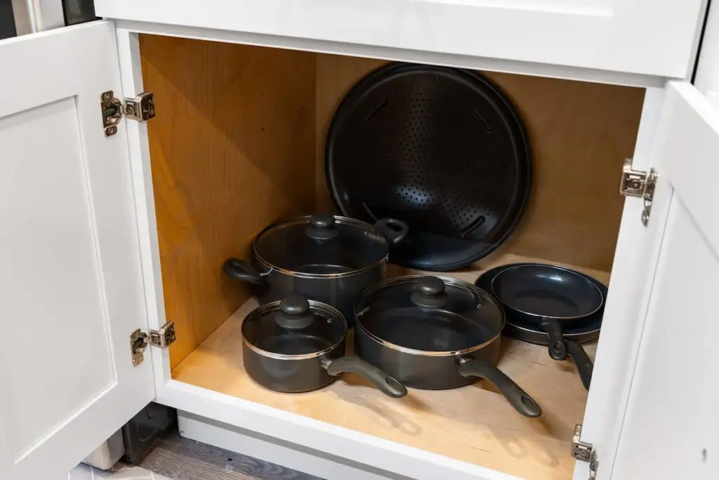 56b68b20 f939 44 g64LC