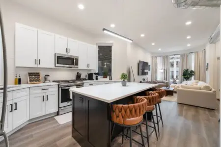 5901da01 3c90 44 9qvhG