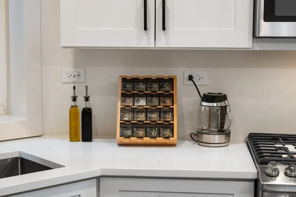 79c35f97 9f9e 4b clm z