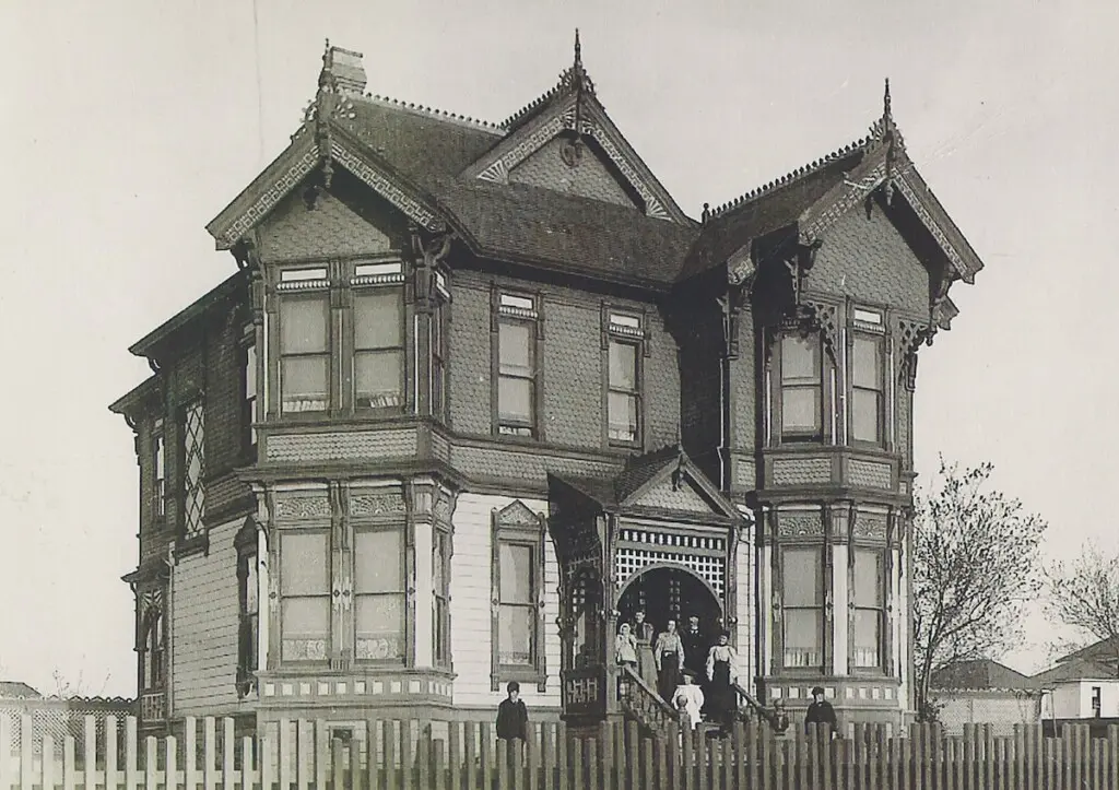 87a954cb e5b8 4426 b991 11d80d0e307f.jpg