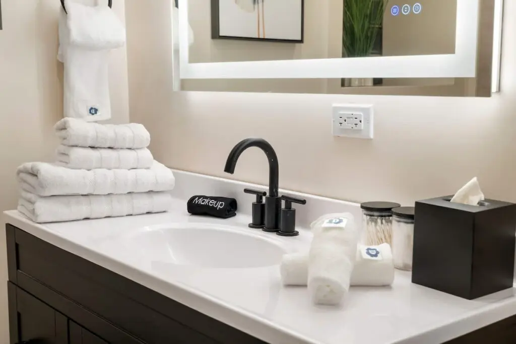 914f068c e94f 4b gPiEs