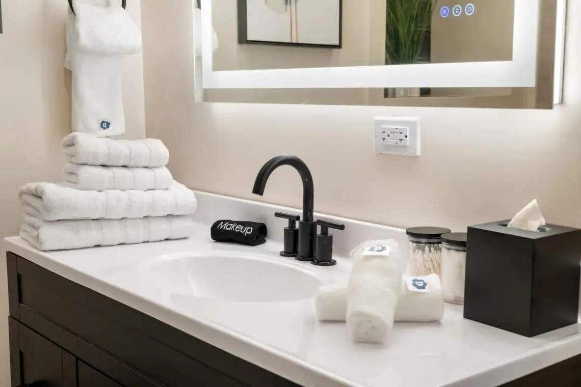 914f068c e94f 4b gPiEs