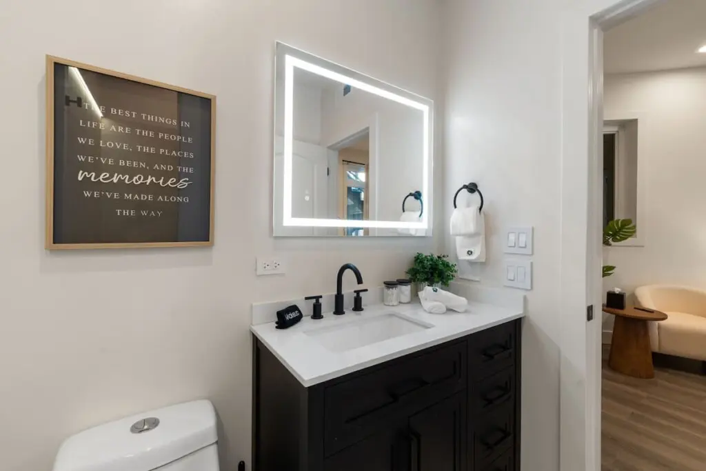 9537341d 3e98 42 dvEOq