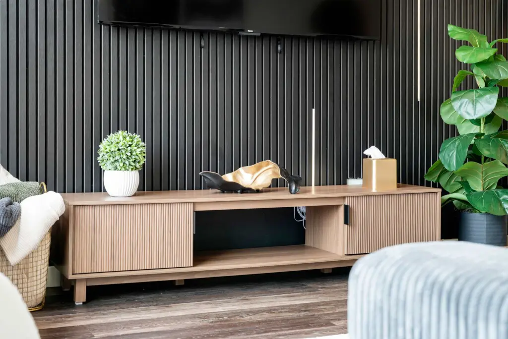 anhnwcfrlxqocvoqekcx