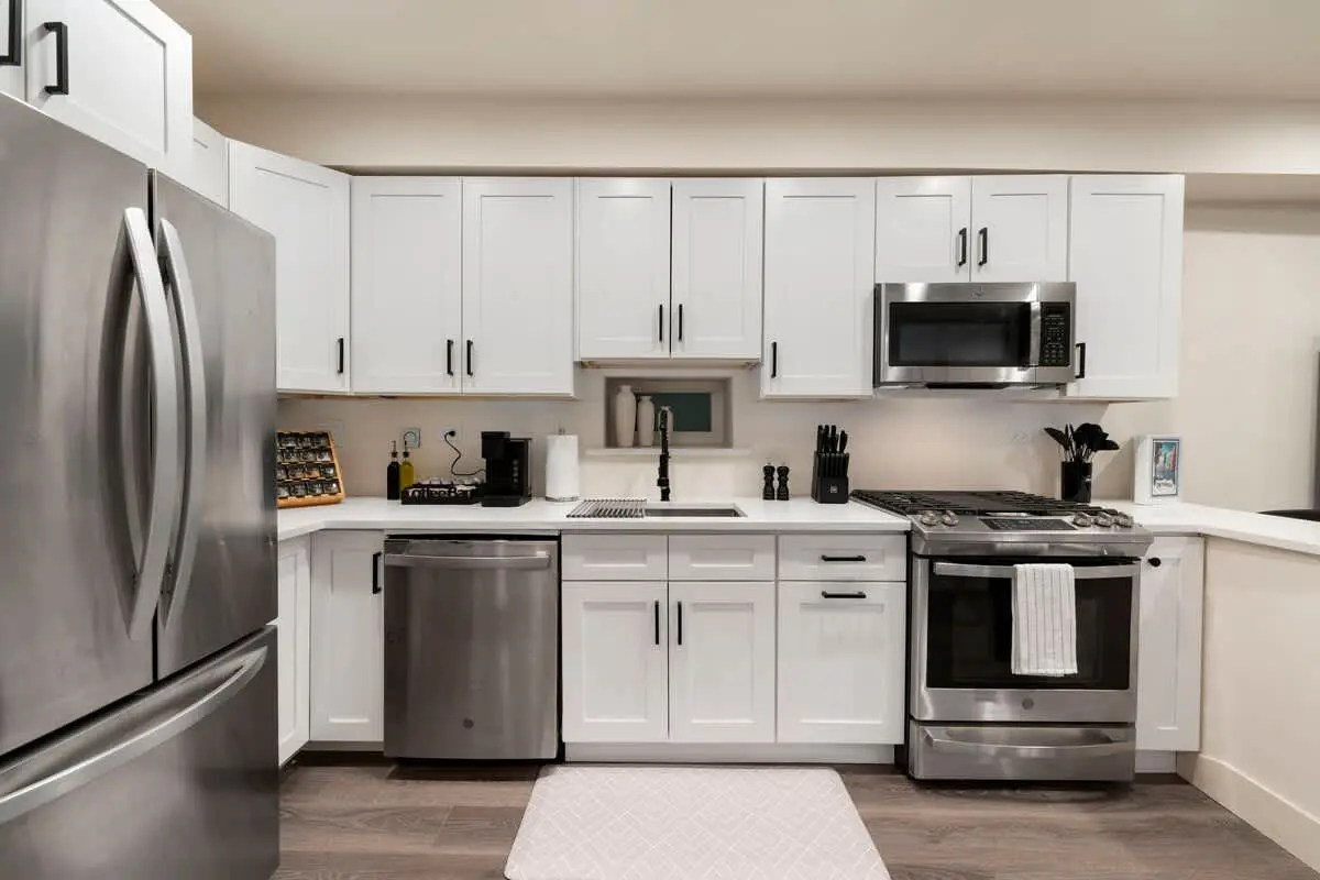 decd533b 0ab6 4f FOn1R