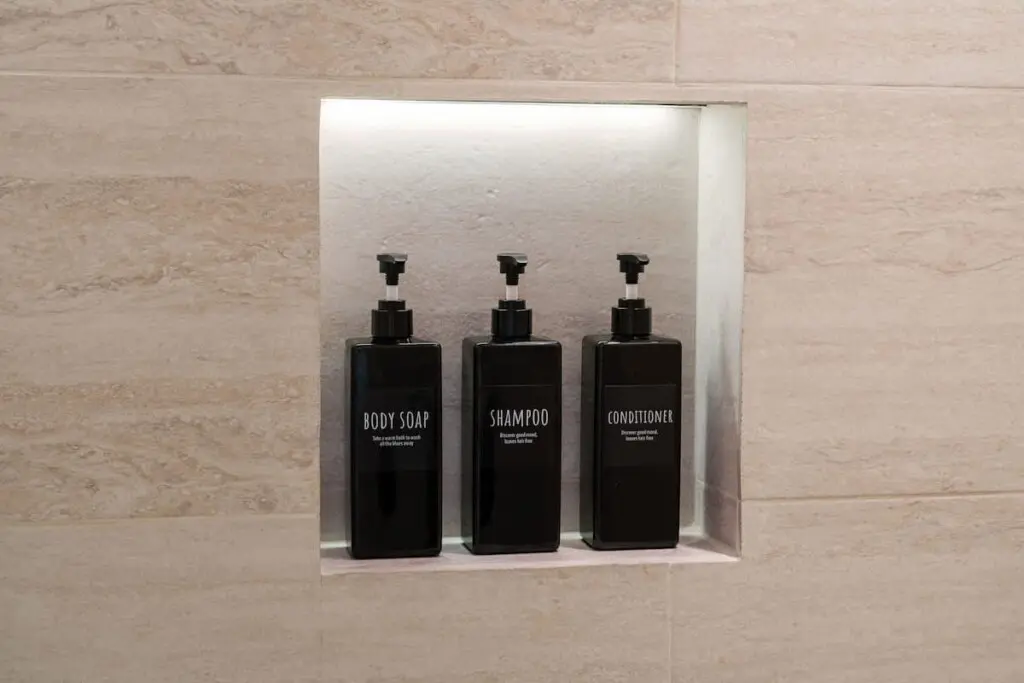 e2f8418d cd72 4b kqSw3