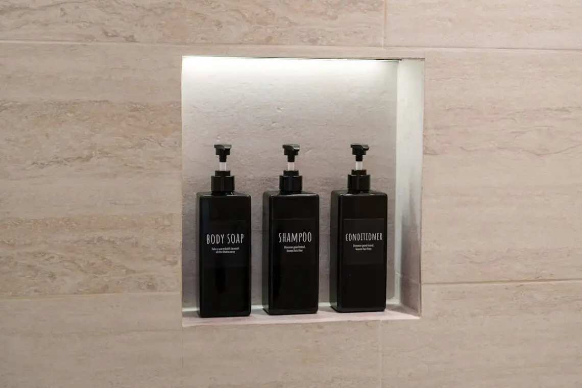 e2f8418d cd72 4b kqSw3