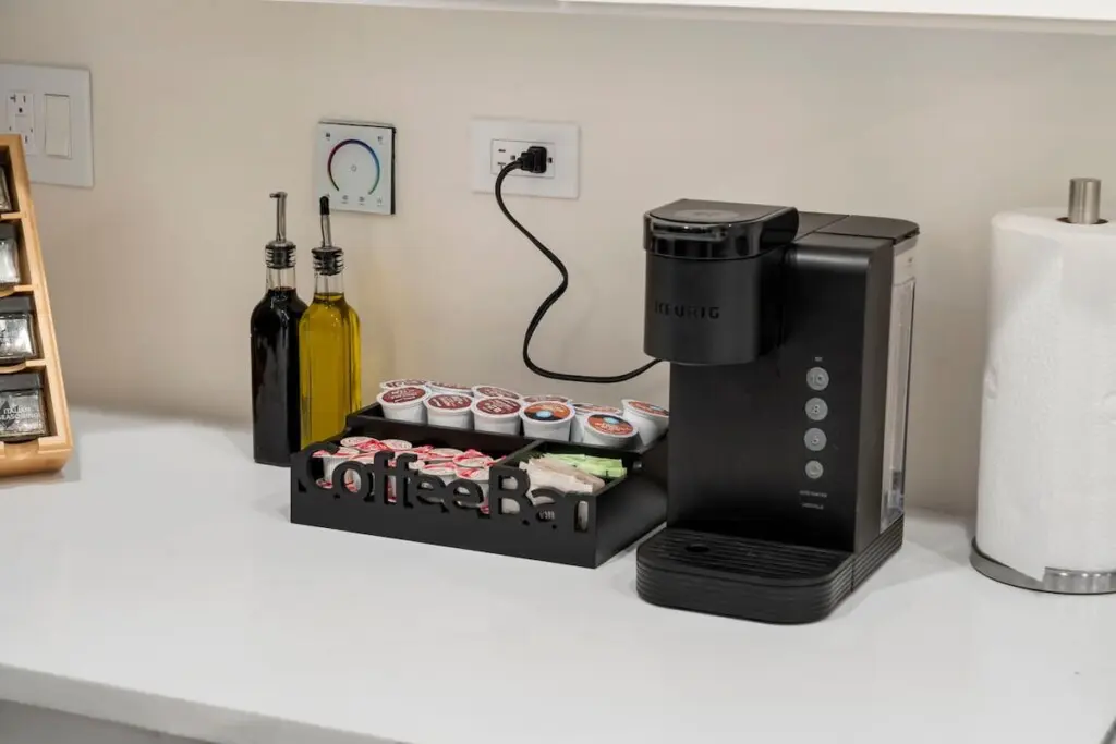 e462bdf7 8456 45 uaUn