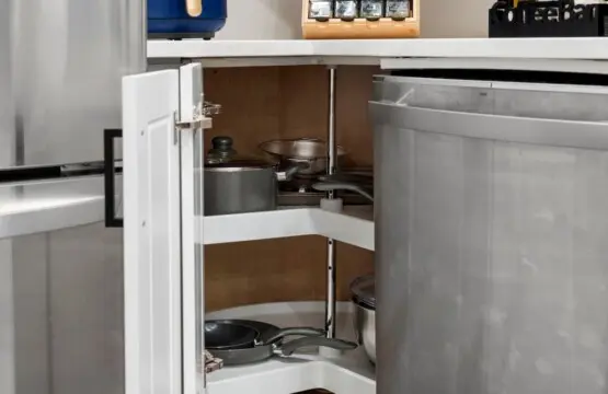 fbdb933c 954a 47 8 EYz