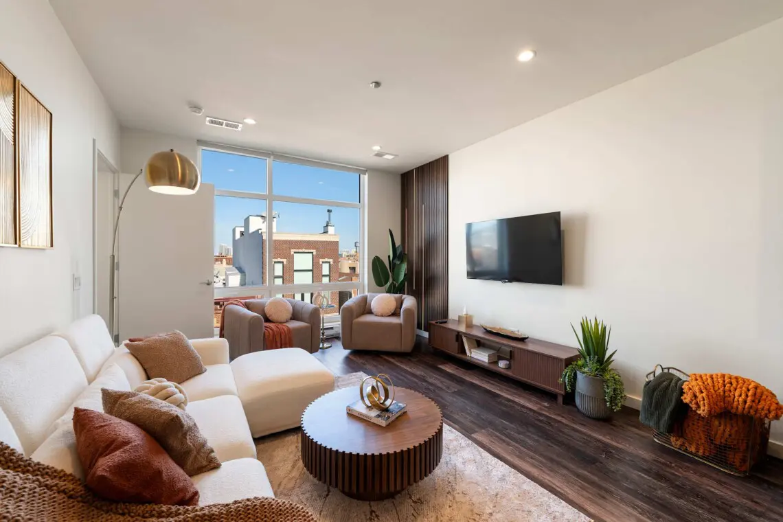 iwmncbkph7trq810yh3t