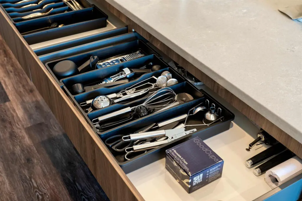 kdoesntdvfmggitdcoik