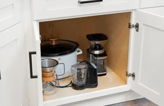 301eb9ce 9661 4c 1sLA9