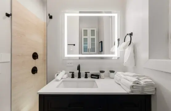 5dd4284c f84d 4b 5bYQi