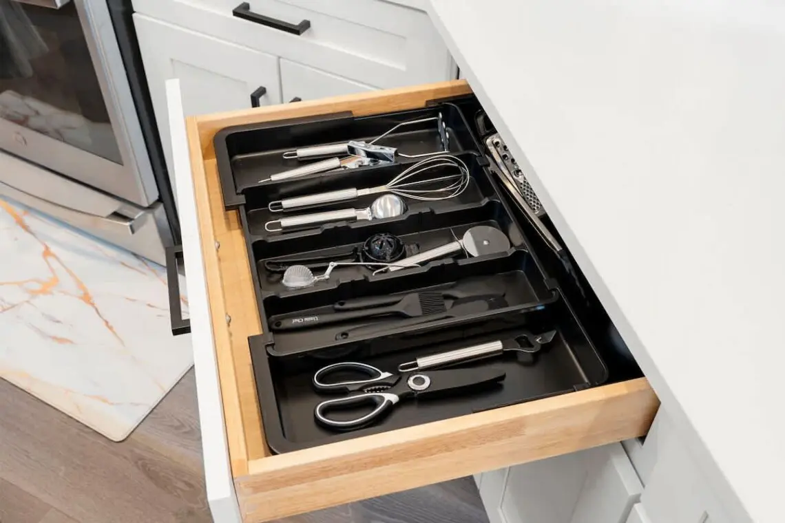 5e7fee3a 4cb1 40 1ONGY