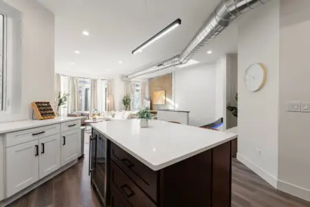 6829793d efe0 43 A0sw