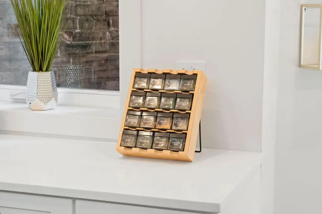 8a311538 b7f2 4e wgTAW