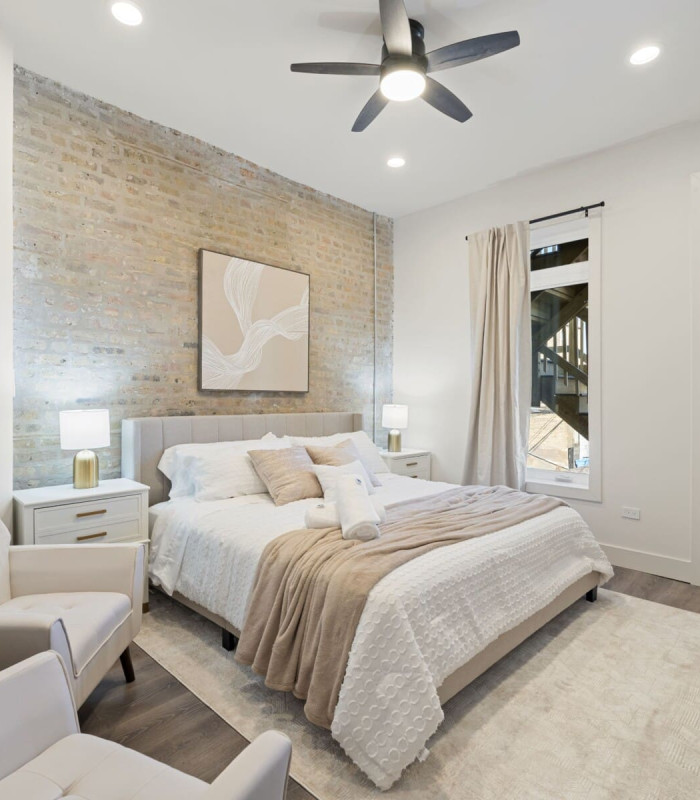 42 print 1543 n claremont ave (1)